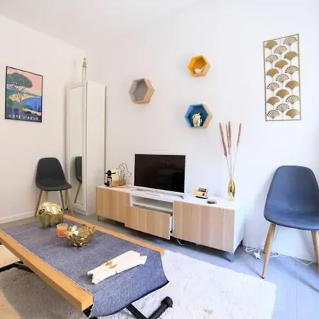 Superb With Terrace, Calm And Tranquility Apartment